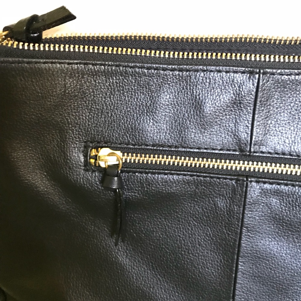 The Sak adorable crossbody or shoulder purse. - Picture 5 of 8